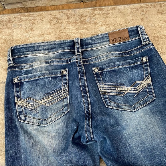 🔥🔥🐾 BKE Women's Straight Leg Jeans - Faded Indigo - Picture 9 of 10